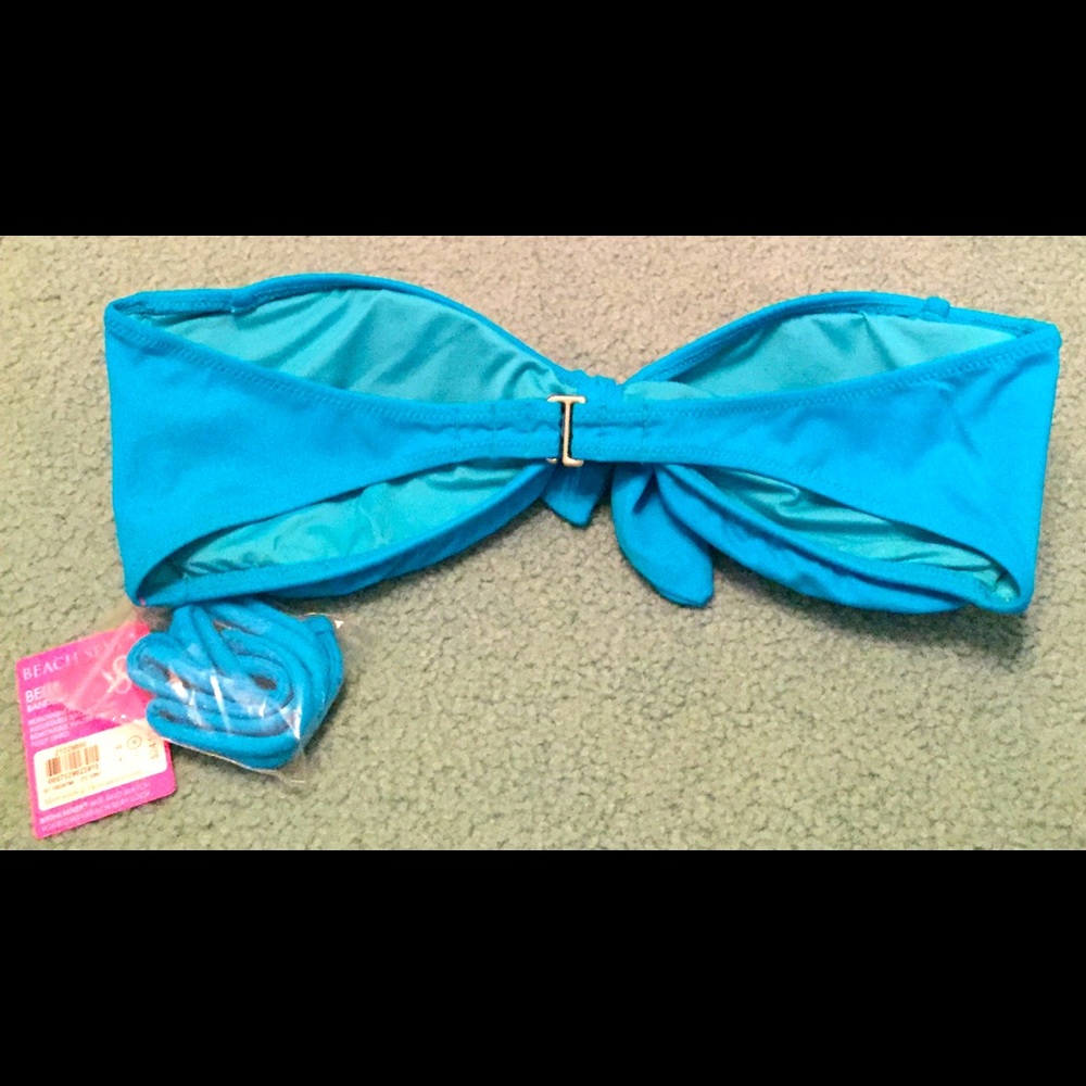 🧜‍♀️Victoria Secret Bikini Top - Picture 2 of 4